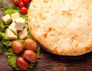 Осетинский пирог с картошкой и осетинским сыром