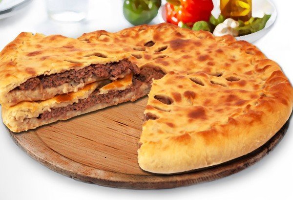 Осетинский пирог с рубленным мясом и сыром